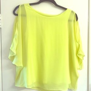 NWT Gianni Bini yellow top!